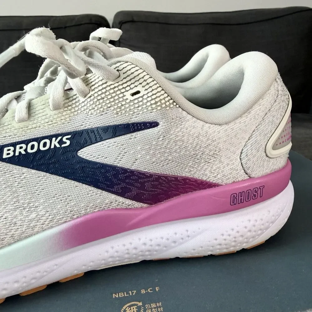 Brooks Ghost 16 White Nitrogen Running Shoe Women's 9.5 Wide